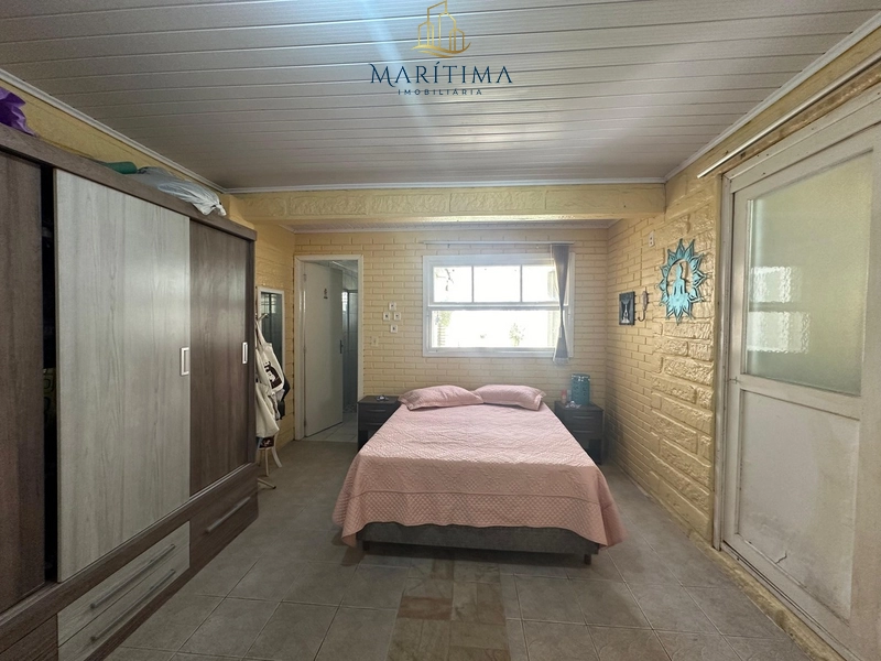 Casa à Venda: Localização Central com Jardim e Piscina!: 12ª foto da galeria de imagens do imóvel