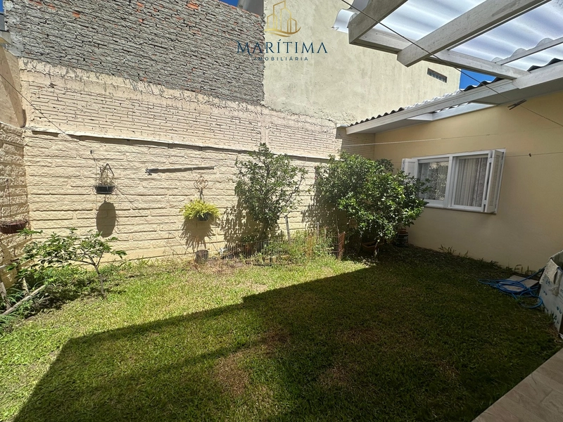 Casa à Venda: Localização Central com Jardim e Piscina!: 20ª foto da galeria de imagens do imóvel