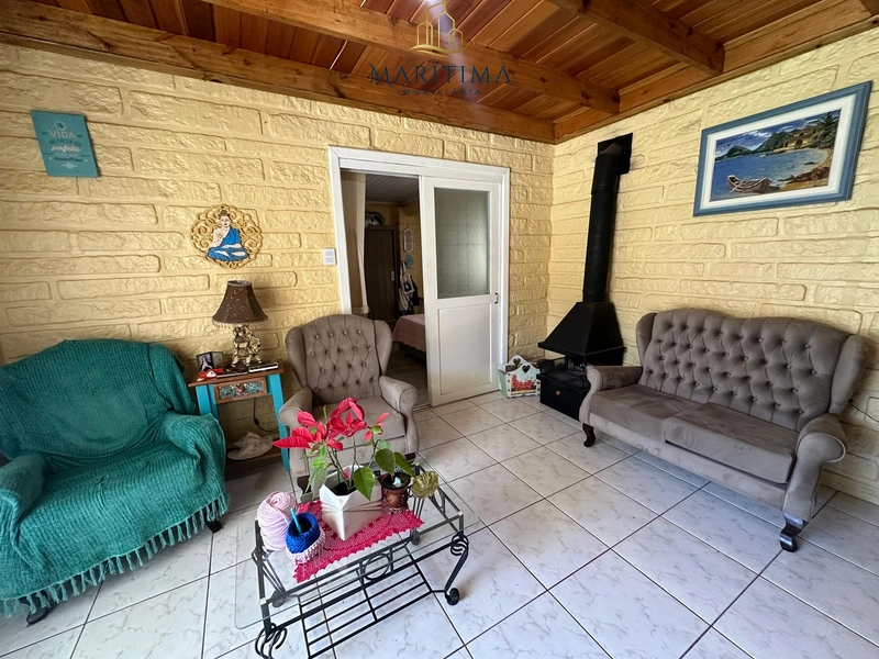 Casa à Venda: Localização Central com Jardim e Piscina!: 7ª foto da galeria de imagens do imóvel