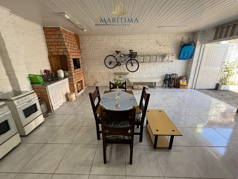 Casa a venda no Centro de Tramandaí, próxima ao mar: 18ª foto da galeria de imagens do imóvel