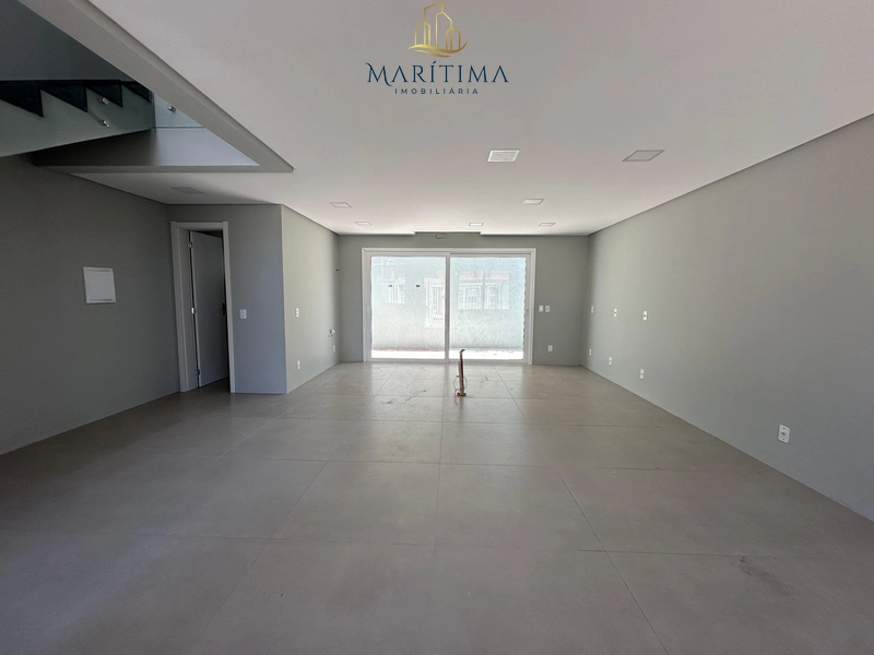 Duplex Moderno em Tramandaí – Acabamento de Alto Padrão: 2ª foto da galeria de imagens do imóvel