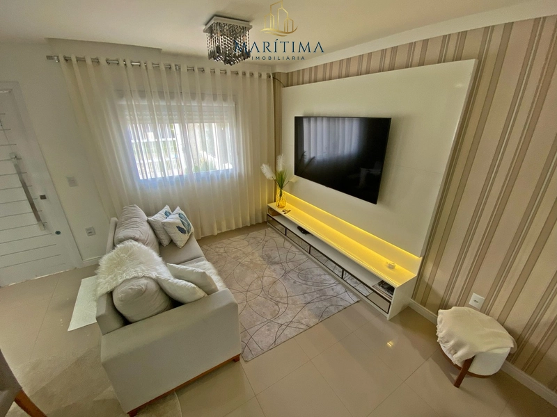 Sobrado mobiliado e decorado com 3 quartos, região de moradores!: 4ª foto da galeria de imagens do imóvel