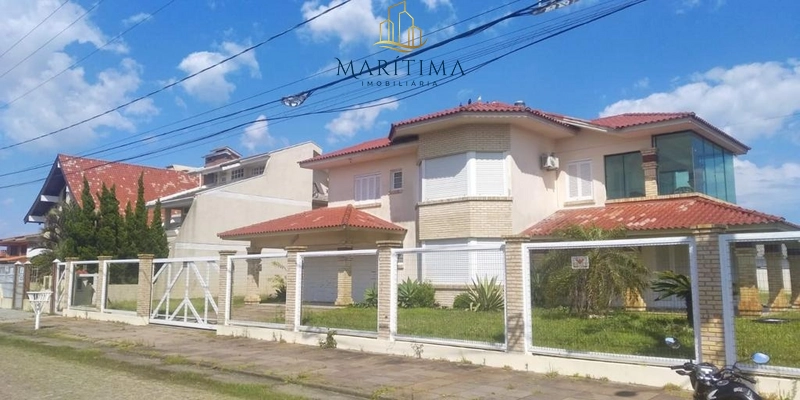 Excelente casa em zona nobre de Tramandaí!!!: 1ª foto da galeria de imagens do imóvel