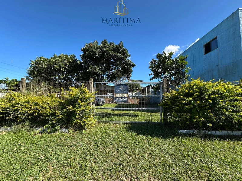 Prédio comercial em Capão Novo: 1ª foto da galeria de imagens do imóvel