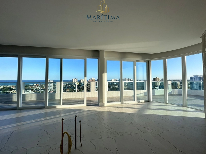 Cobertura duplex com 4 suítes, piscina privada e uma vista de cinema!: 2ª foto da galeria de imagens do imóvel