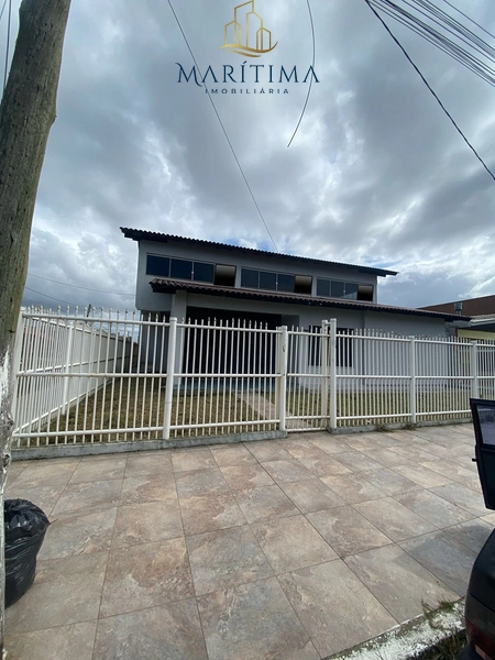 Sobrado com 05 dormitórios, no Centro de Tramandaí!: 1ª foto da galeria de imagens do imóvel