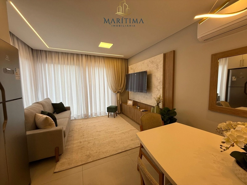 Apartamento decorado, 2 dormitórios leste norte com terraço no Centro!: 1ª foto da galeria de imagens do imóvel