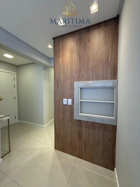 Apartamento decorado, 2 dormitórios leste norte com terraço no Centro!: 6ª foto da galeria de imagens do imóvel