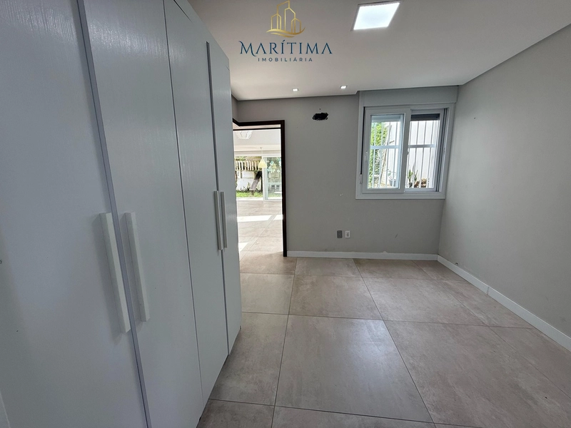Casa moderna com 4 suites: 8ª foto da galeria de imagens do imóvel