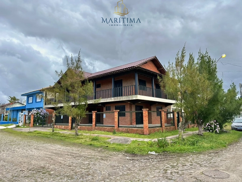 Sobrado de esquina com 04 dormitórios!: 1ª foto da galeria de imagens do imóvel