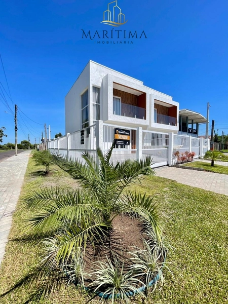Sobrado mobiliado e decorado, no Centro de Imbé!: 1ª foto da galeria de imagens do imóvel