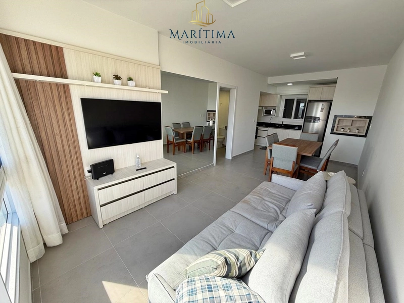 Apartamento mobiliado a 1 quadra da Beira Mar!: 1ª foto da galeria de imagens do imóvel