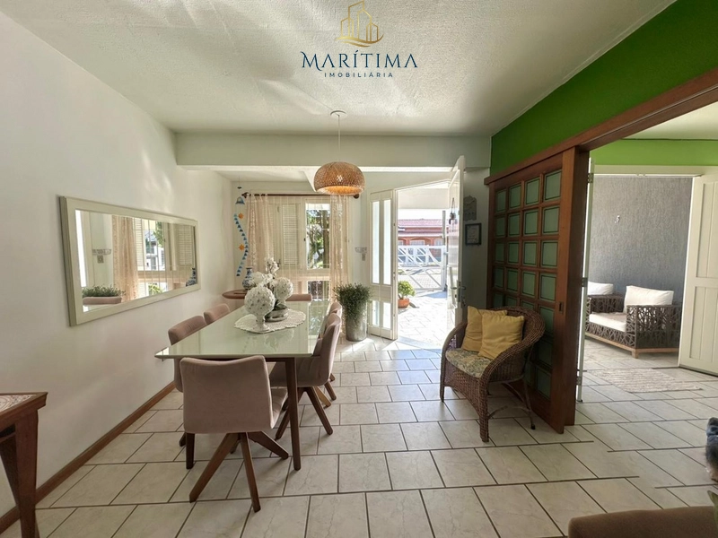 Casa com 04 dormitórios em Imbé!: 9ª foto da galeria de imagens do imóvel