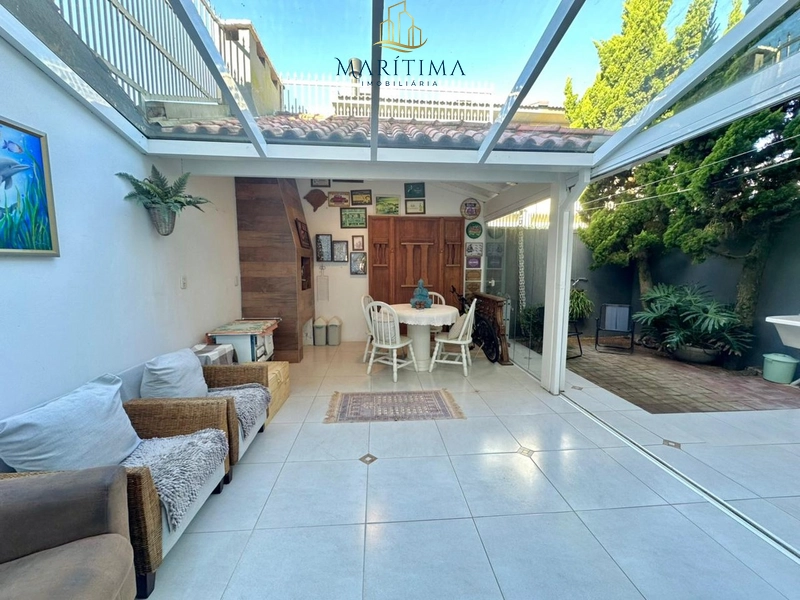 Casa com 04 dormitórios em Imbé!: 14ª foto da galeria de imagens do imóvel