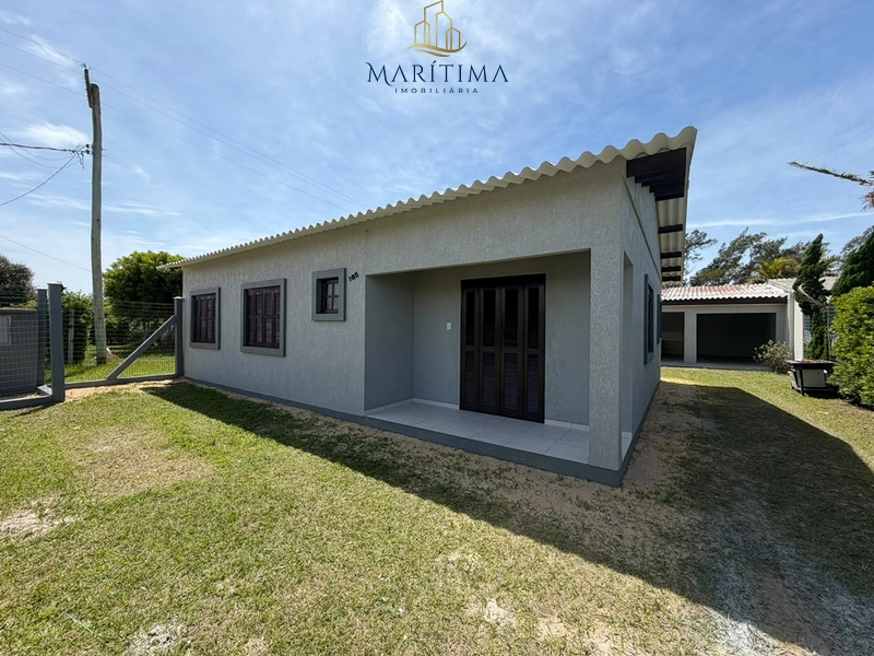 Casa com 04 dormitórios e anexo, em região de moradores!: 1ª foto da galeria de imagens do imóvel