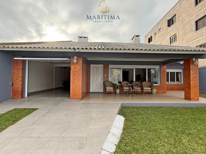 Casa  a venda no Centro de Tramandaí, 300 metros da beira mar!: 1ª foto da galeria de imagens do imóvel
