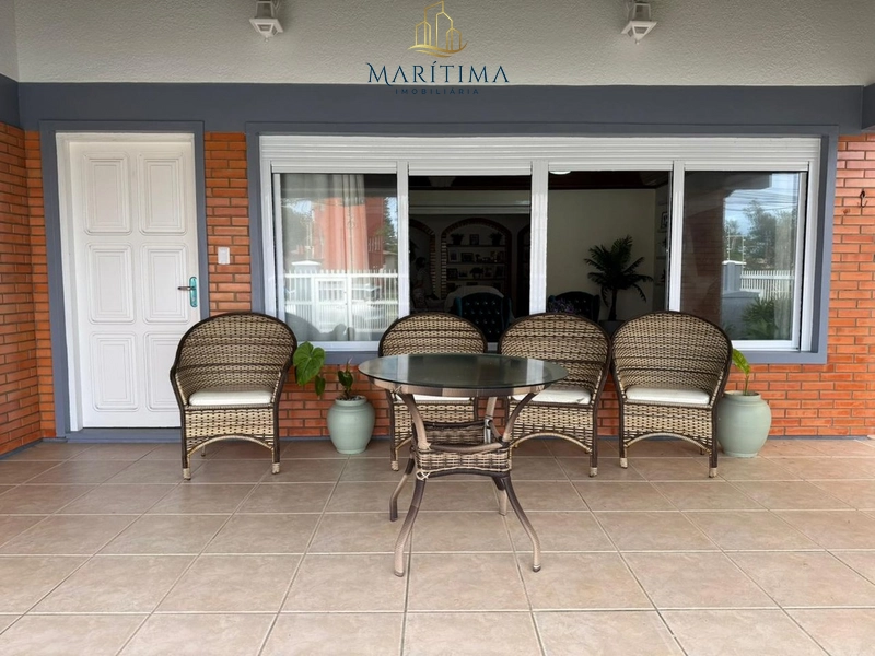 Casa  a venda no Centro de Tramandaí, 300 metros da beira mar!: 2ª foto da galeria de imagens do imóvel