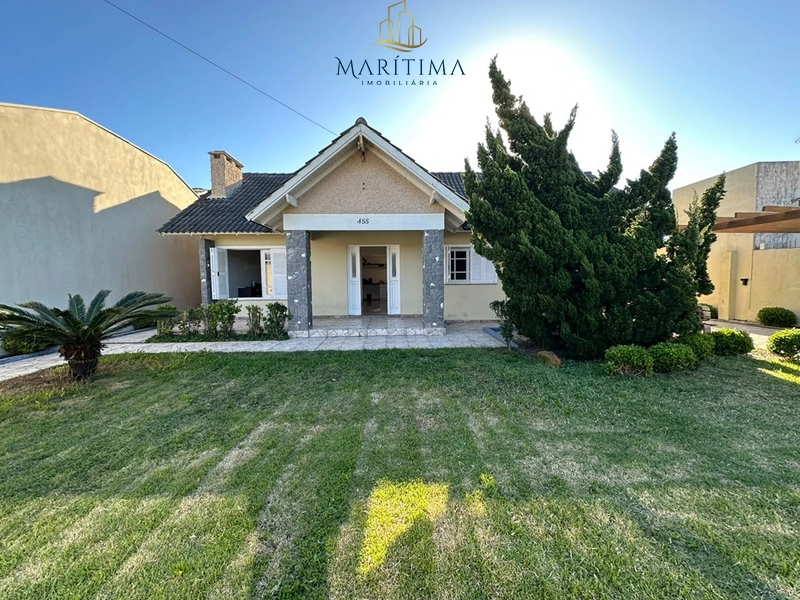 Casa com 04 dormitórios, piscina aquecida e anexo, em Imbé!!!: 1ª foto da galeria de imagens do imóvel