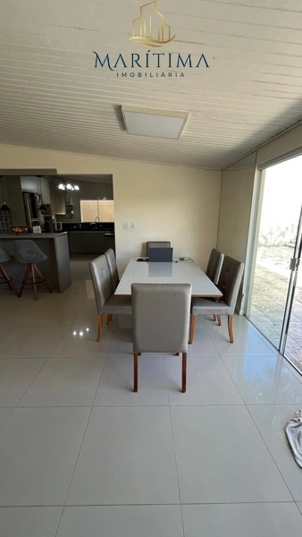 Casa com 04 dormitórios, piscina aquecida e anexo, em Imbé!!!: 3ª foto da galeria de imagens do imóvel