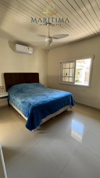 Casa com 04 dormitórios, piscina aquecida e anexo, em Imbé!!!: 2ª foto da galeria de imagens do imóvel