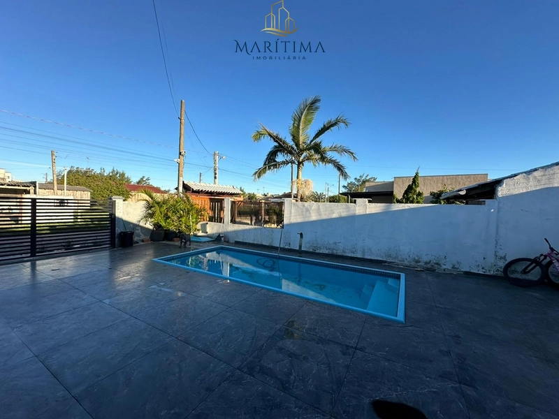Casa com 04 dormitórios e piscina, em Nova Tramandaí!: 3ª foto da galeria de imagens do imóvel