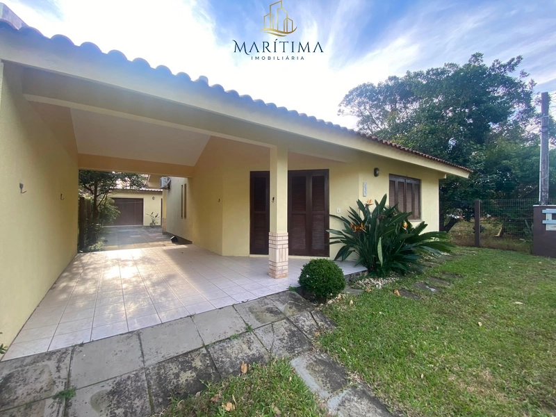 Casa com piscina a venda no Centro de Tramandaí: 1ª foto da galeria de imagens do imóvel