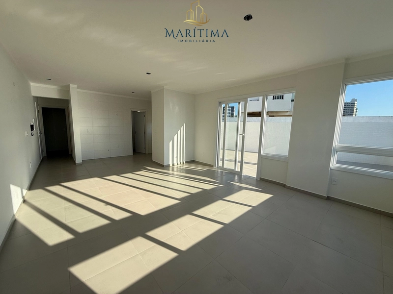Apartamento com 03 suítes, vista para o rio e terraço amplo!: 1ª foto da galeria de imagens do imóvel