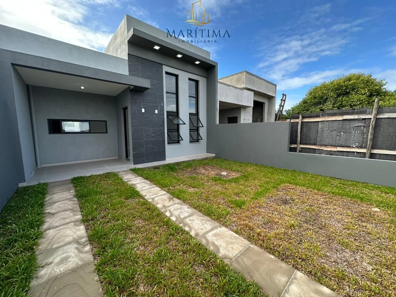 Casa com 02 dormitórios em Tramandaí!: 1ª foto da galeria de imagens do imóvel