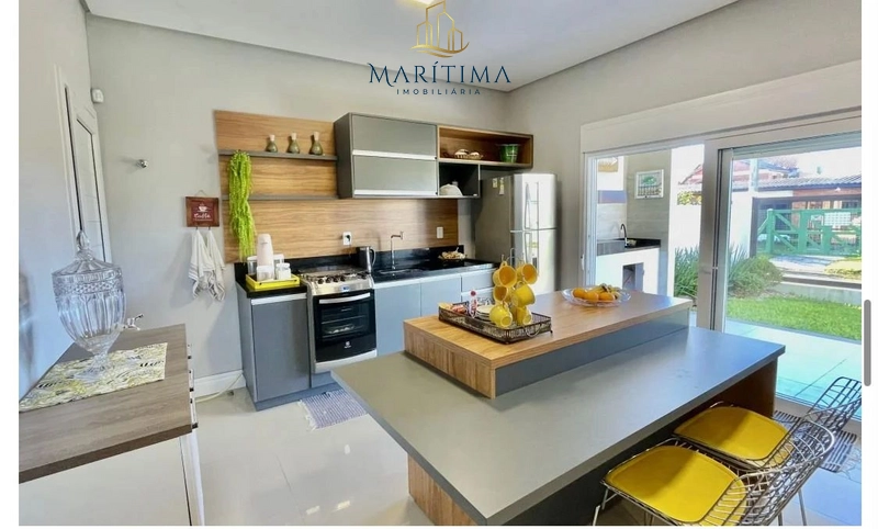 Linda casa a 2 quadras do mar!: 9ª foto da galeria de imagens do imóvel