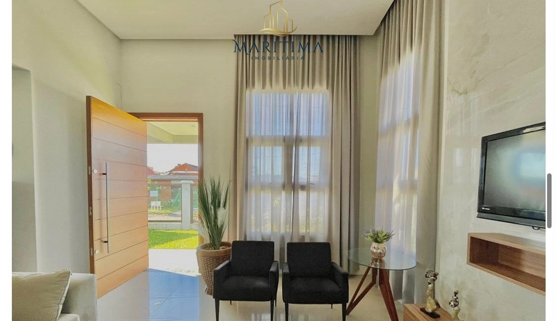 Linda casa a 2 quadras do mar!: 6ª foto da galeria de imagens do imóvel