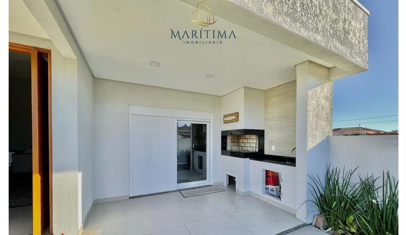 Linda casa a 2 quadras do mar!: 3ª foto da galeria de imagens do imóvel