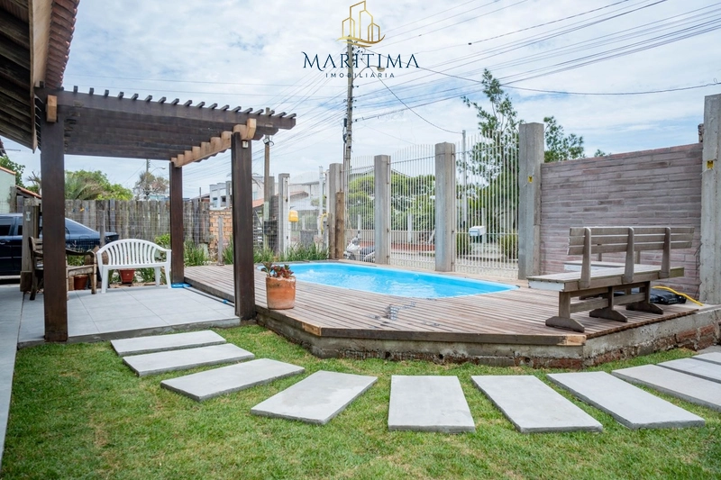 Casa ampla a 03 quadras do Mar, em Tramandaí!: 3ª foto da galeria de imagens do imóvel