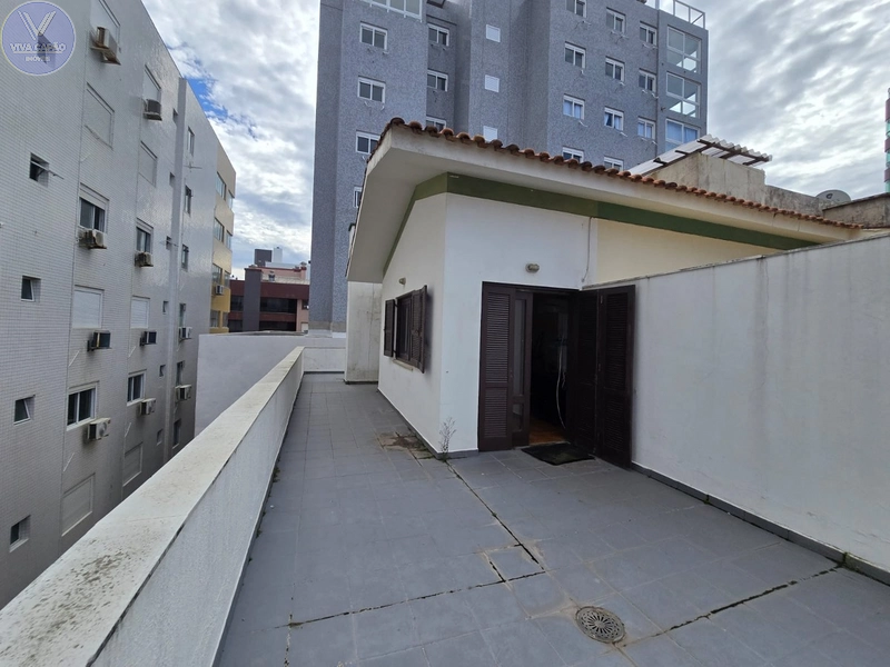 Cobertura Duplex - Ilha de Lefkada com Terraço Gigante e Churrasqueira: 19ª foto da galeria de imagens do imóvel