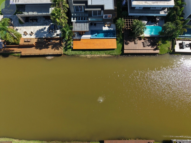 RESIDÊNCIA DE ALTO PADRÃO NO MALIBU – 5 SUÍTES E PISCINA PRIVATIVA: 31ª foto da galeria de imagens do imóvel