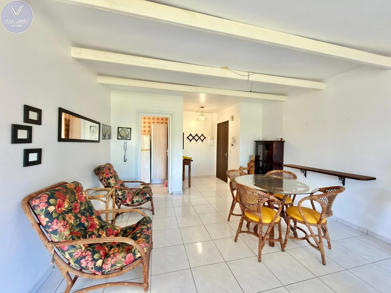 APARTAMENTO À VENDA DE FRENTE PARA A PRAÇA: 3ª foto da galeria de imagens do imóvel