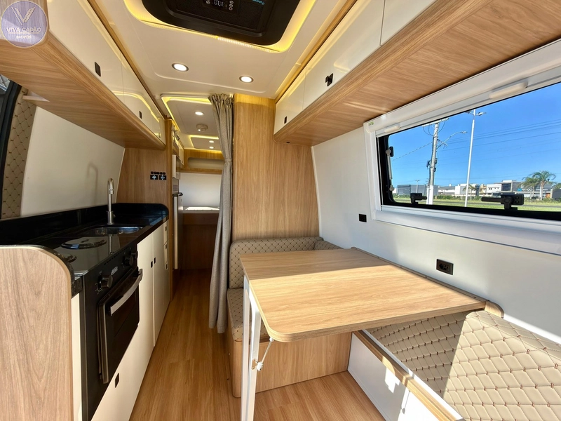 MOTOR-CASA/MICROONIBUS IVECO, IMPECÁVEL: 21ª foto da galeria de imagens do imóvel