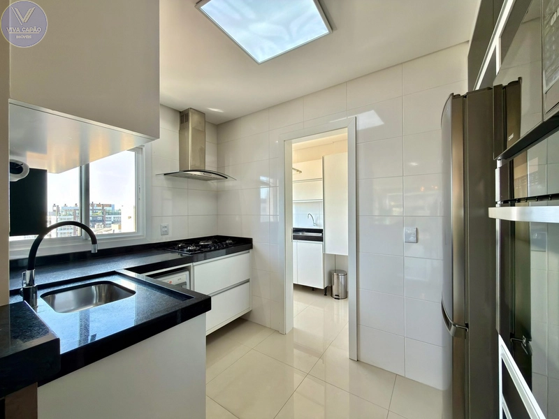 APARTAMENTO COM VISTA PARA O MAR À VENDA EM CAPÃO DA CANOA: 3ª foto da galeria de imagens do imóvel