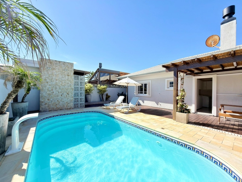 CASA À VENDA, PRAIA DE ATLÂNTIDA SUL 3 QUADRAS DO MAR: 23ª foto da galeria de imagens do imóvel