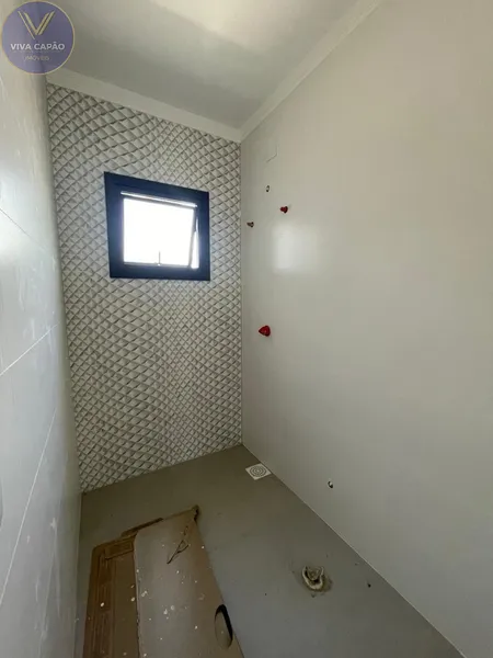 CASA A POUCAS QUADRAS DO MAR NO BAIRRO GUARANI EM CAPÃO!: 52ª foto da galeria de imagens do imóvel