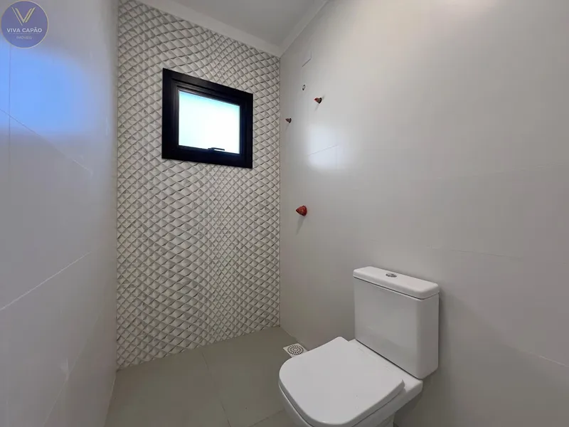 CASA A POUCAS QUADRAS DO MAR NO BAIRRO GUARANI EM CAPÃO!: 9ª foto da galeria de imagens do imóvel
