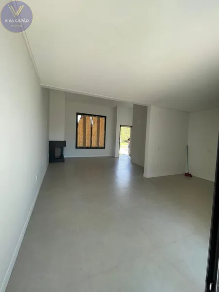 CASA A POUCAS QUADRAS DO MAR NO BAIRRO GUARANI EM CAPÃO!: 5ª foto da galeria de imagens do imóvel