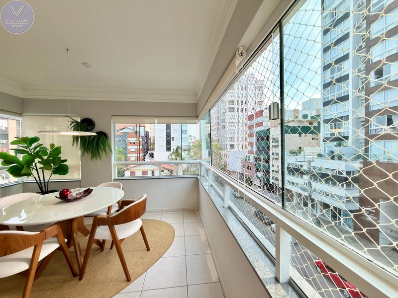 APARTAMENTO MUITO AMPLO À VENDA EM CAPÃO DA CANOA: 3ª foto da galeria de imagens do imóvel