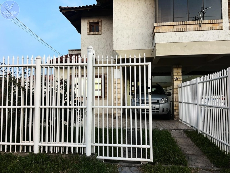 SOBRADO COMPLETO COM 2 DORMITÓRIOS, SACADA E VAGA DUPLA A 2 QUADRA: 3ª foto da galeria de imagens do imóvel