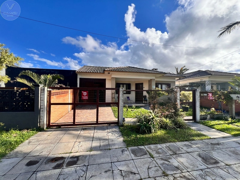 CASA À VENDA A POUCOS METROS DO MAR: 1ª foto da galeria de imagens do imóvel