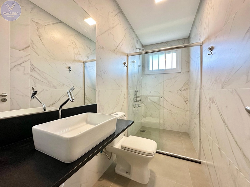 CASA À VENDA EM ATLÂNTIDA: 9ª foto da galeria de imagens do imóvel