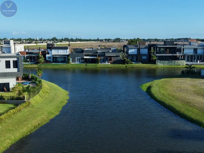 CASA DE LUXO NO CONDOMÍNIO RIVIERA - BEIRA LAGO - XANGRI-LÁ: 6ª foto da galeria de imagens do imóvel
