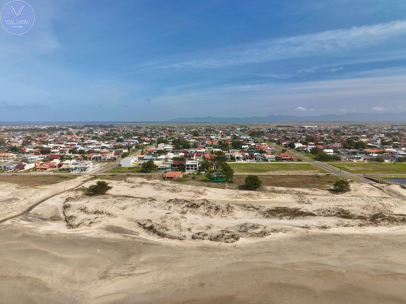 SOBRADO À BEIRA MAR - OPORTUNIDADE PARA QUEM BUSCA UM IMÓVEL AMPLO: 14ª foto da galeria de imagens do imóvel