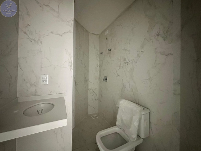 APARTAMENTO À VENDA COM TERRAÇO E INFRA - PISCINA E VISTA PARA O MAR: 4ª foto da galeria de imagens do imóvel
