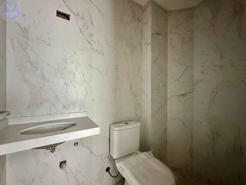APARTAMENTO À VENDA COM TERRAÇO E INFRA - PISCINA E VISTA PARA O MAR: 1ª foto da galeria de imagens do imóvel