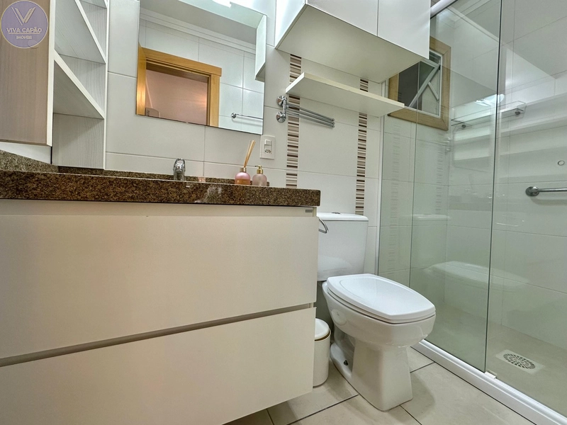 APARTAMENTO COM SACADÃO E TERRAÇO NO NAVEGANTES: 1ª foto da galeria de imagens do imóvel